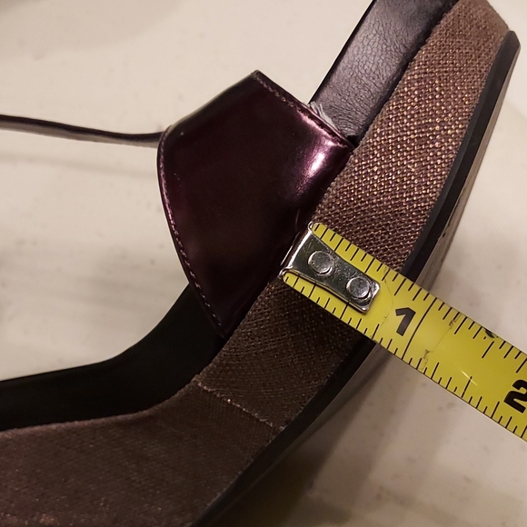 Ralph Lauren Bronze Platform Wedge Sandals. 6.5 - Picture 14 of 14